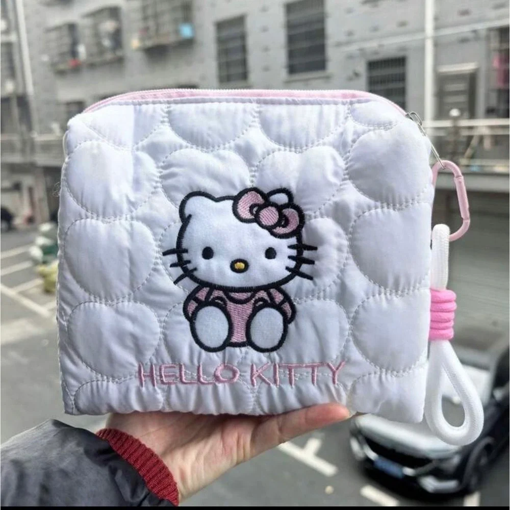 Hello Kitty Quilted Makeup Bag Set 2pc‎ Cream White Heart Pattern Cosmetic Case